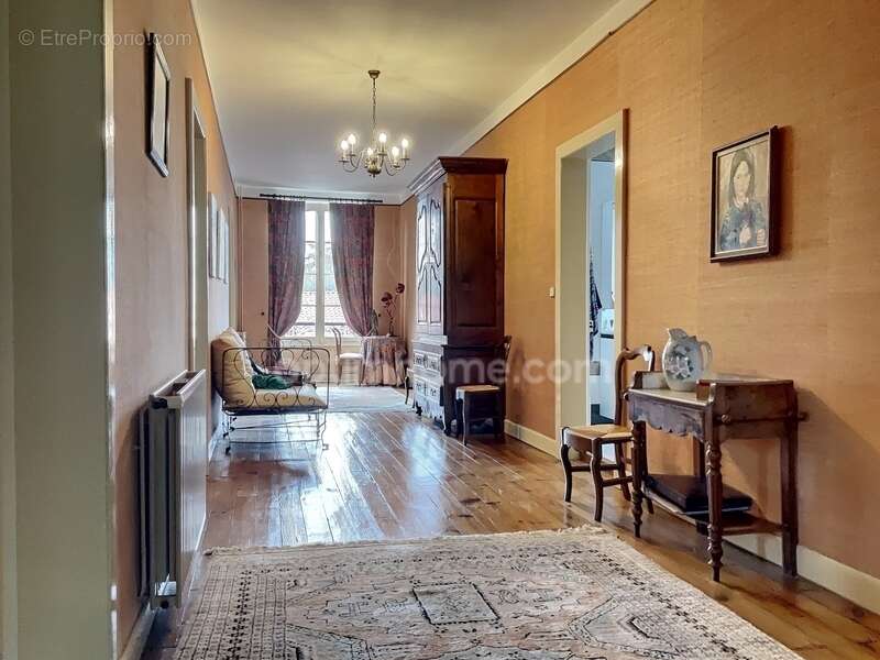 Maison à CAZAUBON