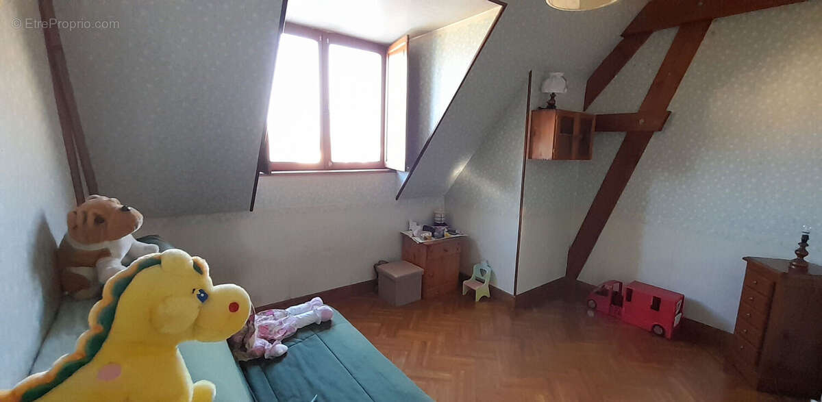 Maison à SAINT-MAURICE-MONTCOURONNE