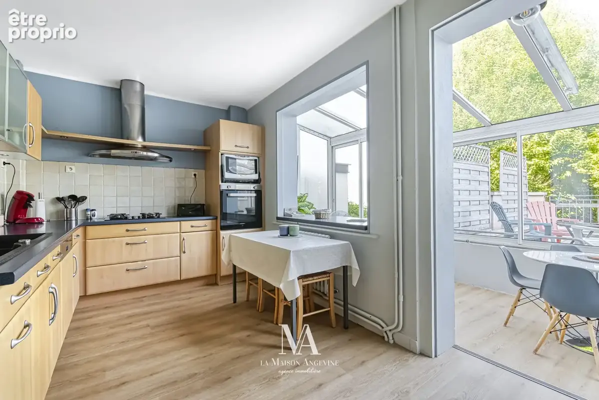 ANGERS EBLE, maison de 253m2 - photo 10