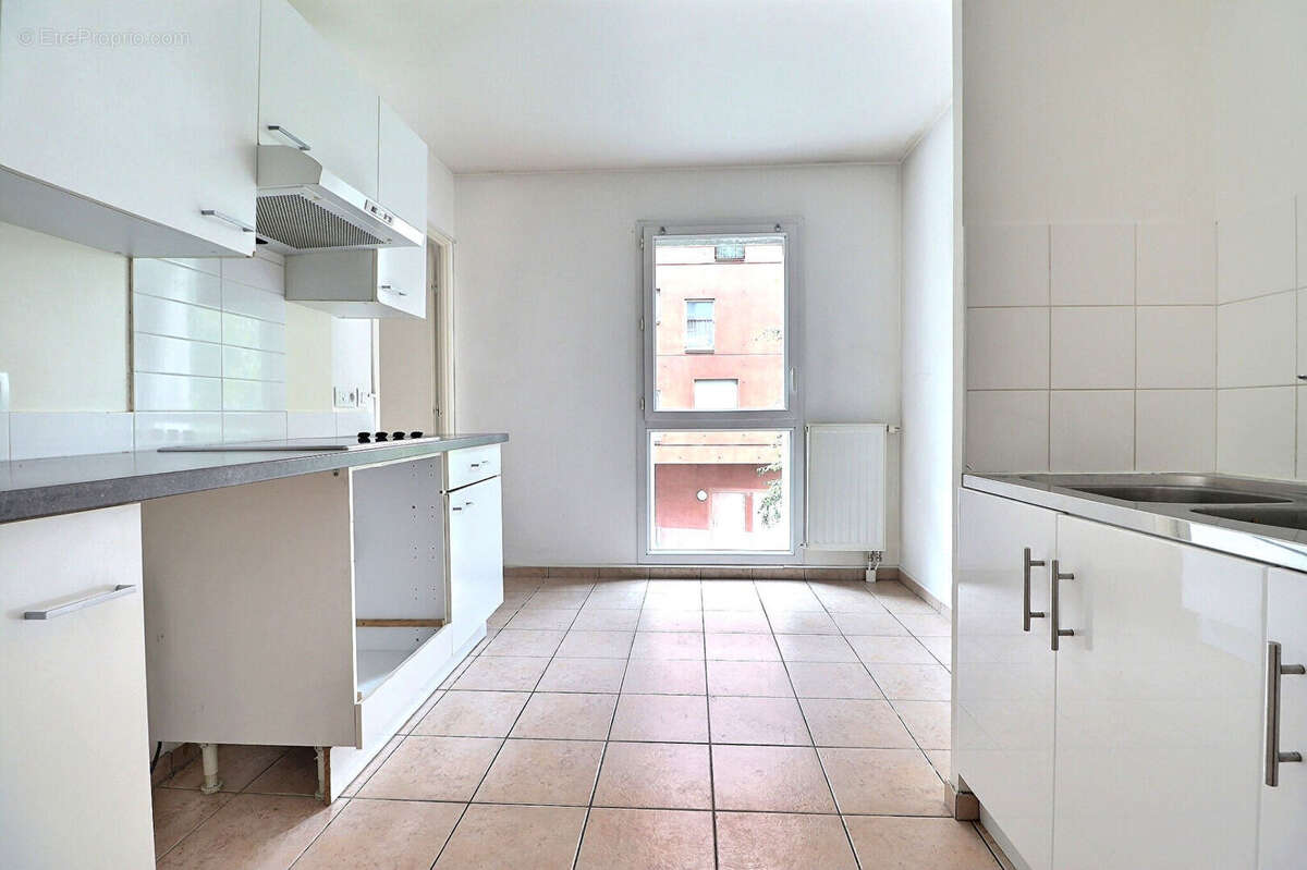 Appartement à AUBERVILLIERS