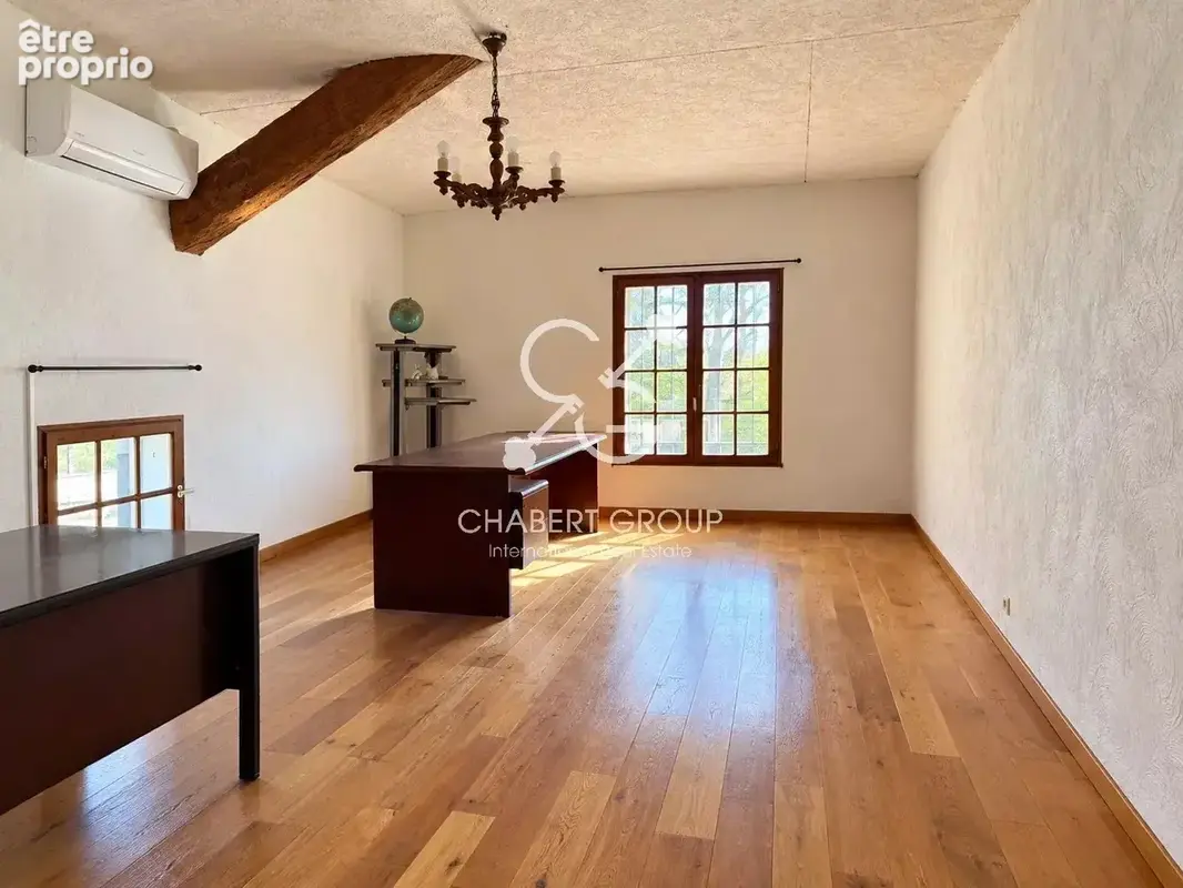 Sénas – mas provençal – 6 pièces – 164 m² habitables – terrain 2,3 ha – 218 m² avec annexes - photo 14