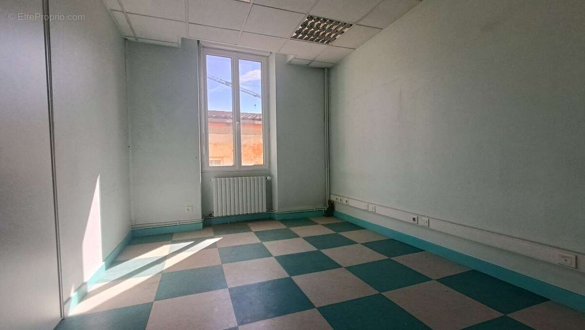 Bel immeuble de rapport - centre ville - fort potentiel locatif - photo 11