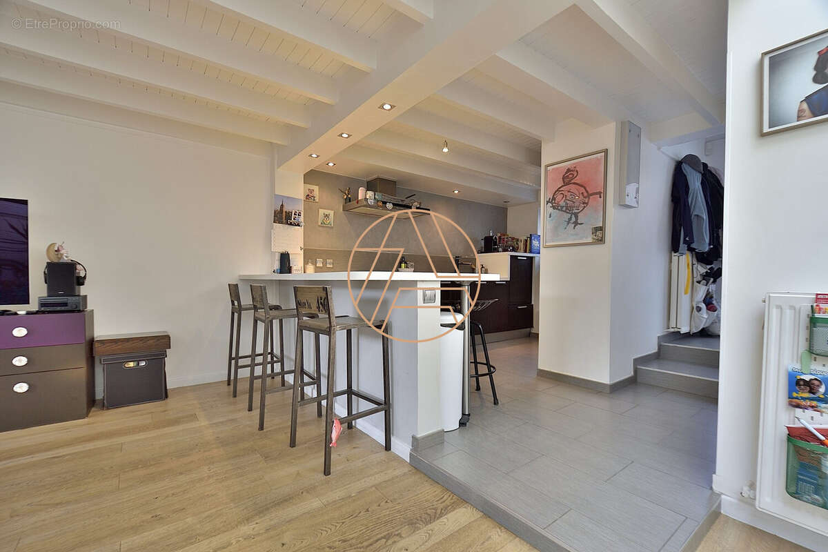 Maison à SAINT-MAUR-DES-FOSSES