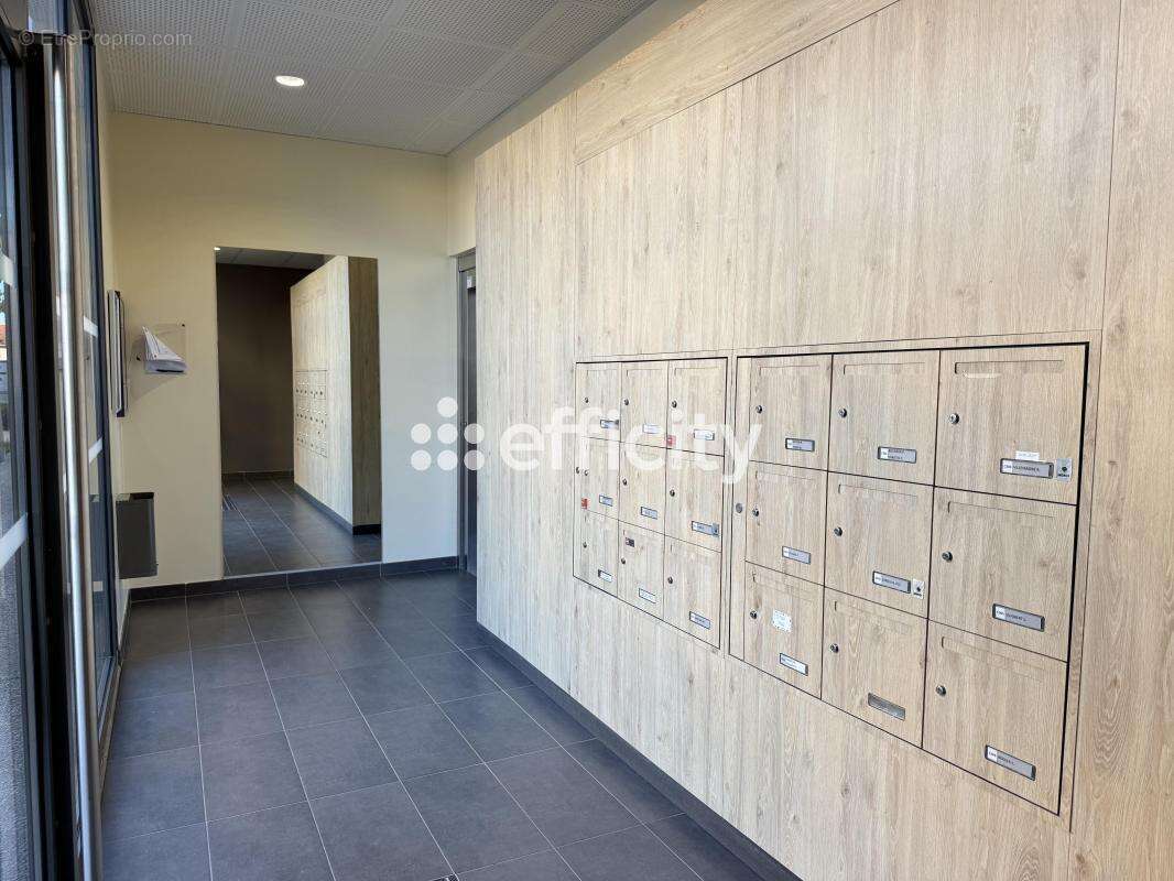 Appartement à SAINT-LAURENT-DE-MURE