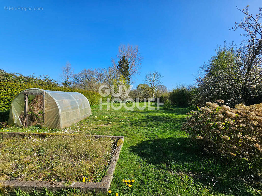Maison à PICAUVILLE