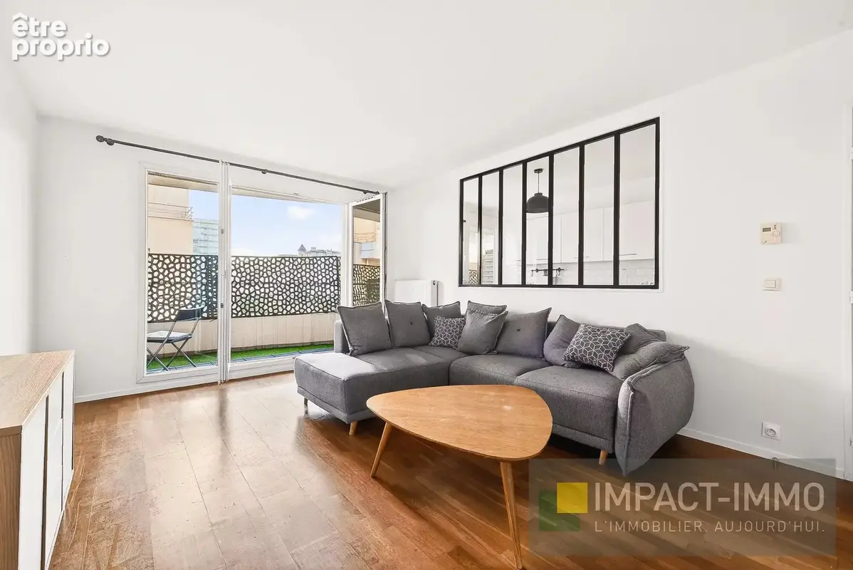Appartement à COURBEVOIE