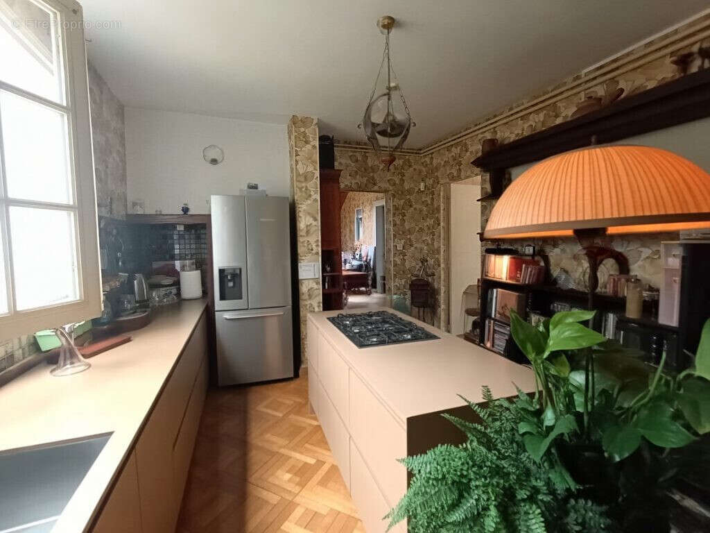SUGGESTION IA  - Maison à SAINT-SEURIN-SUR-L'ISLE