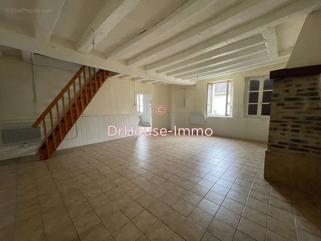 Maison à LION-EN-SULLIAS