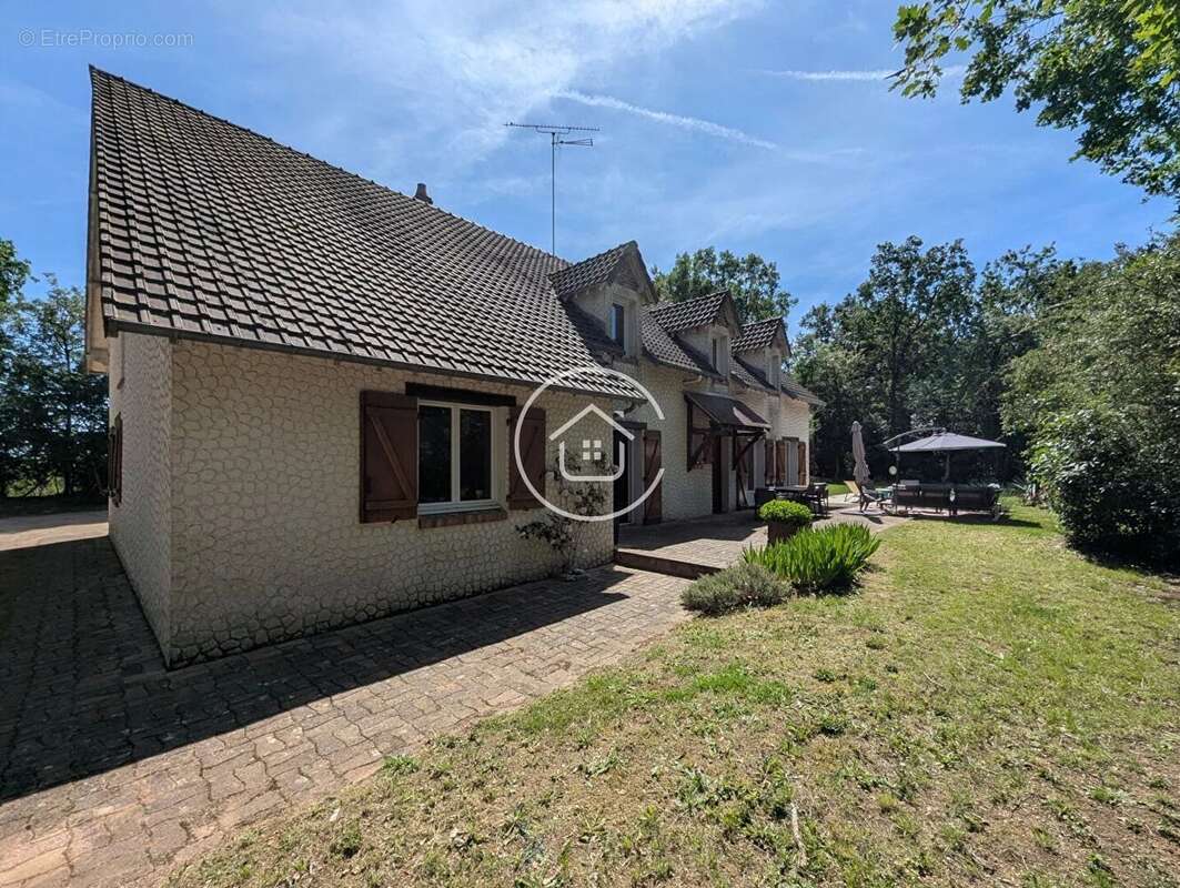 Maison 5 pièces à vendre à Marolles - 349 000 € - photo 3