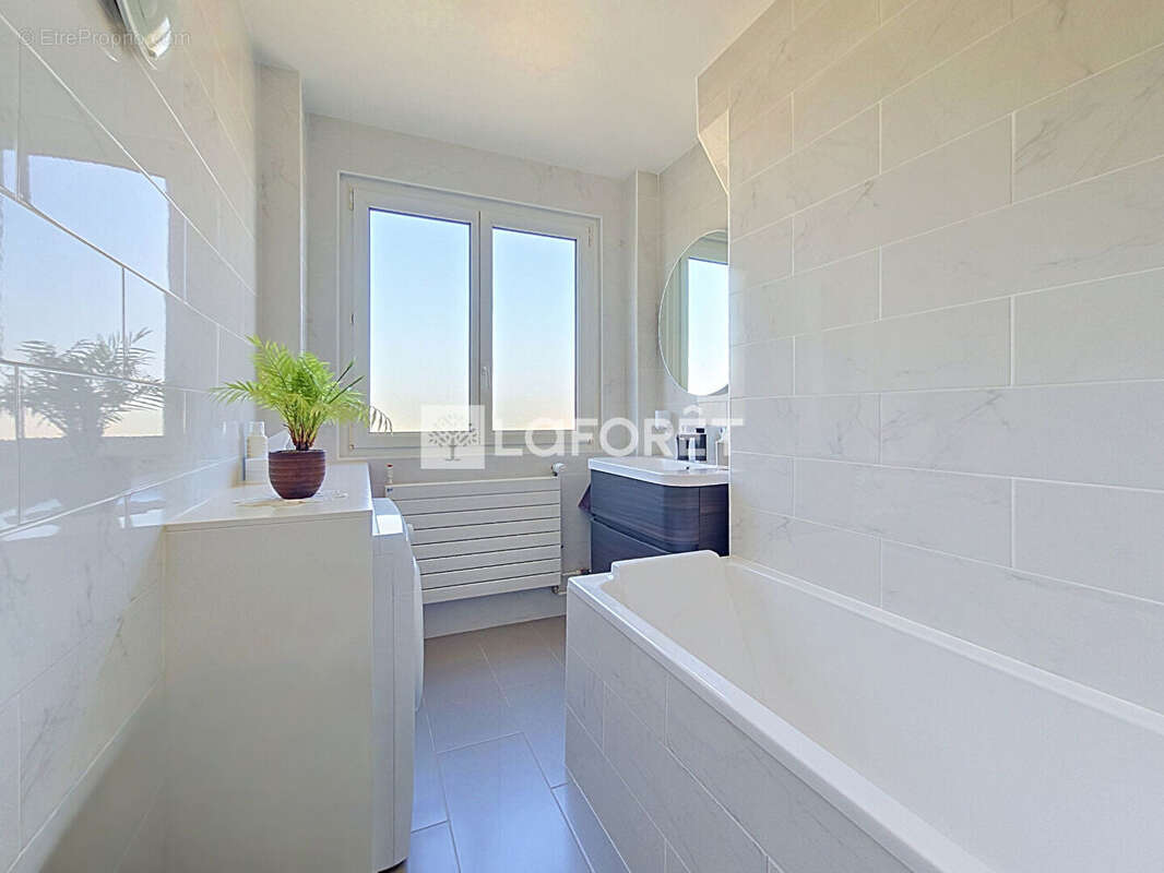 Appartement à BOURG-LA-REINE