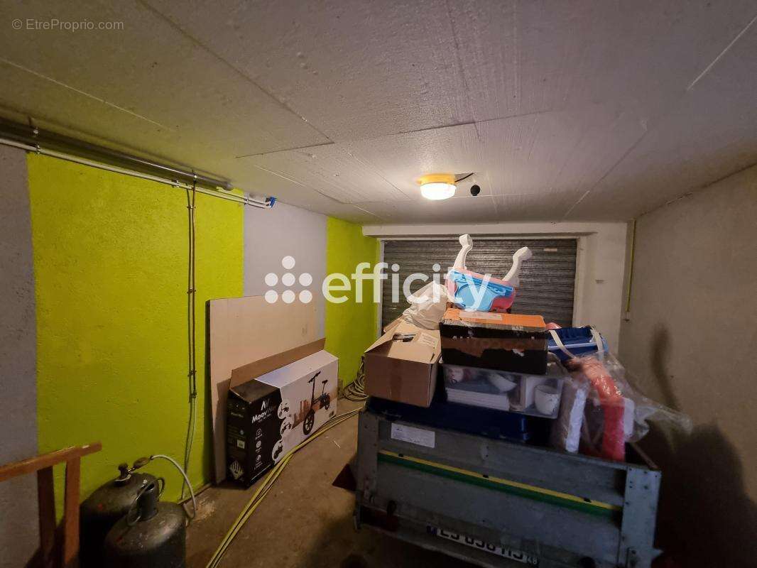 Maison à LE MALZIEU-VILLE