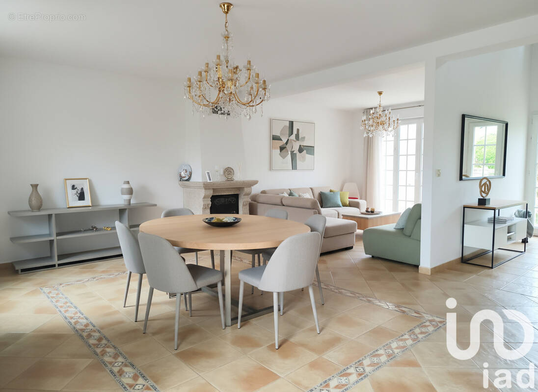 Photo 1 - Maison à PONTAULT-COMBAULT