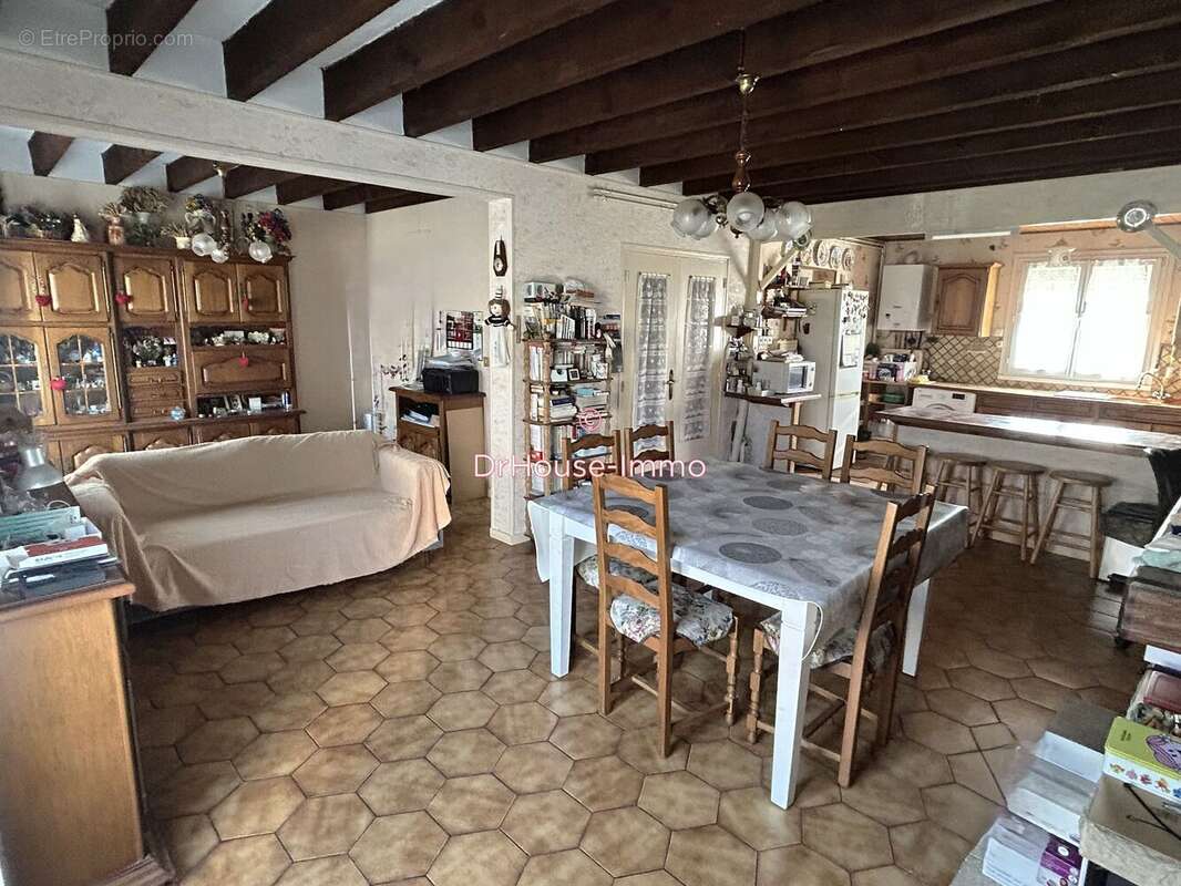 Maison à ISSOU