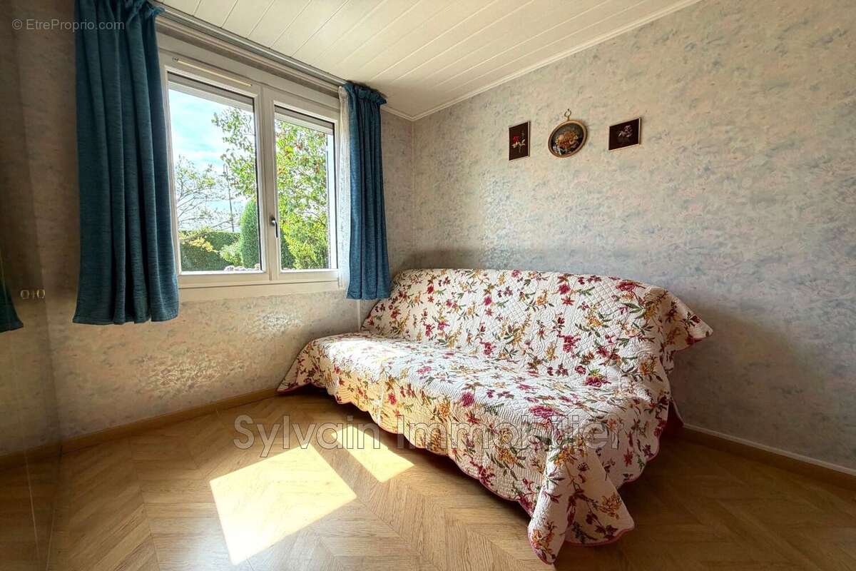 Maison 77 m² à Songeons  - photo 8