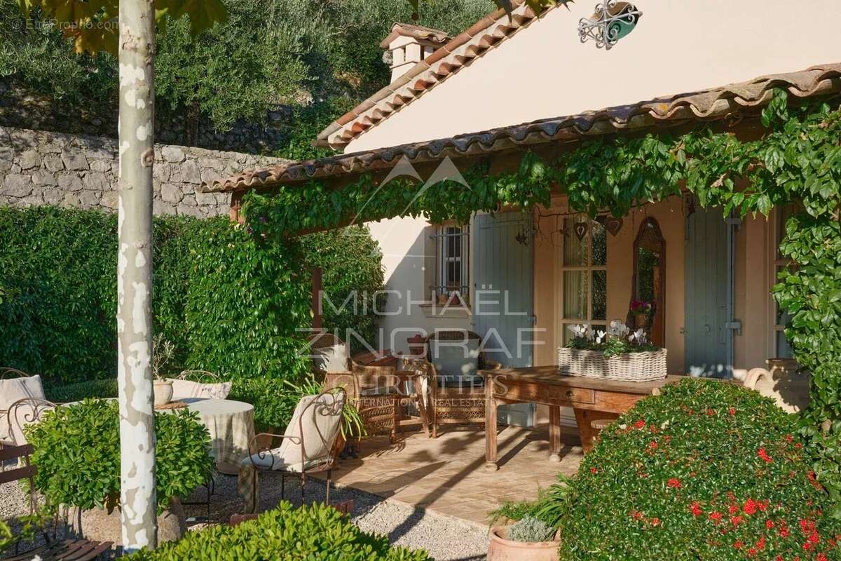 Maison à LE BAR-SUR-LOUP