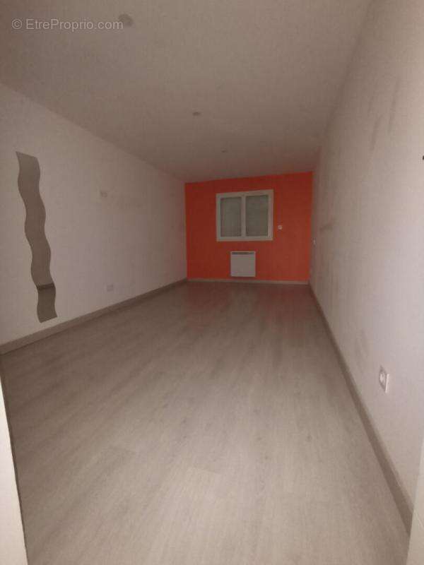 Appartement à PIERRELATTE