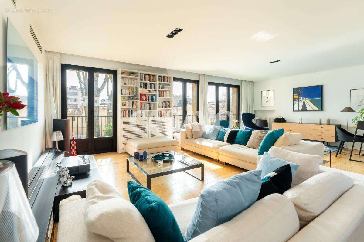 Appartement à AIX-EN-PROVENCE