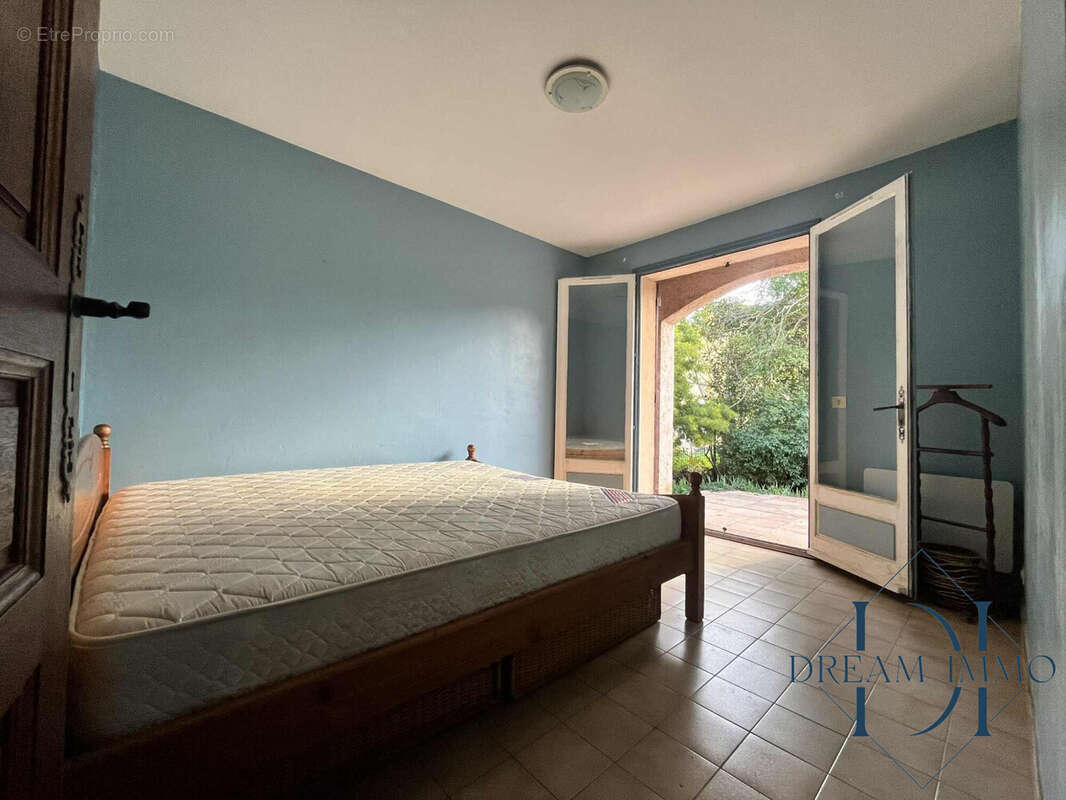 Maison à SOLLIES-PONT