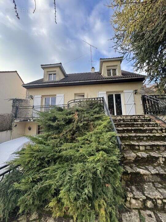 Maison à GUILLERVAL