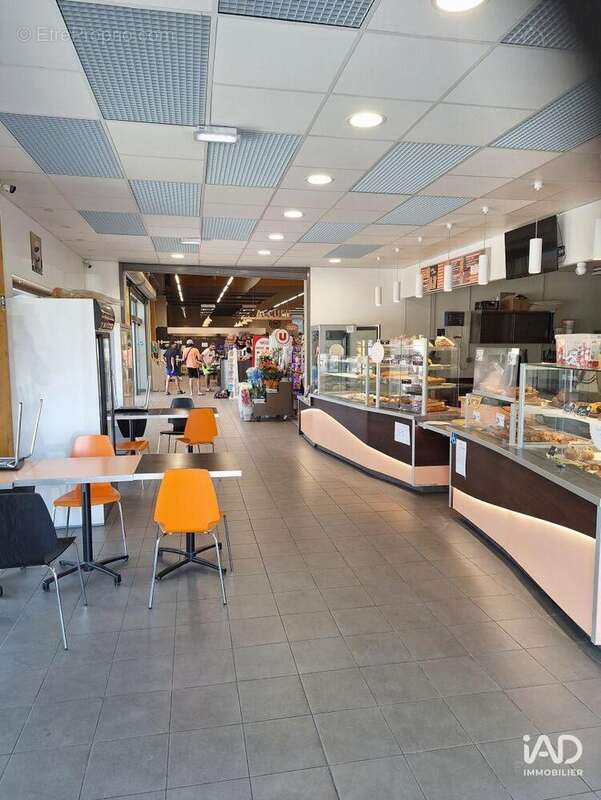 Photo 3 - Commerce à BEAUVOISIN