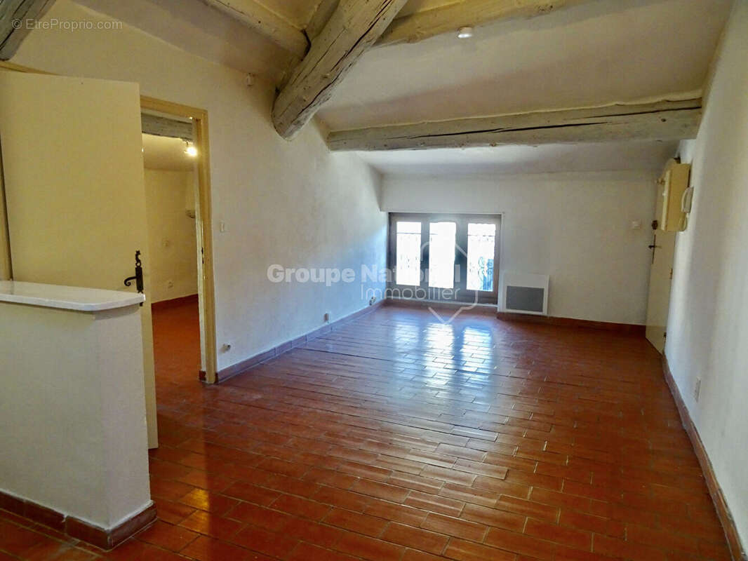 Appartement à CAUMONT-SUR-DURANCE