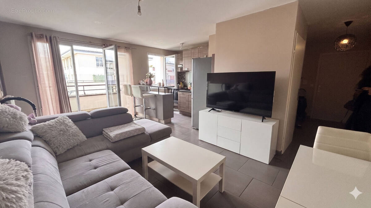 Appartement à CORBEIL-ESSONNES