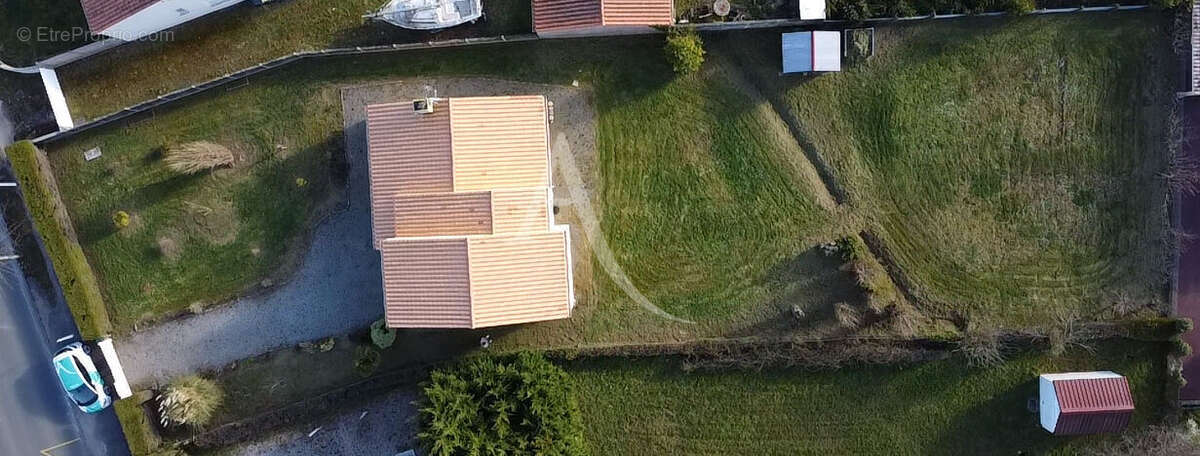 Maison à LA CHAIZE-GIRAUD