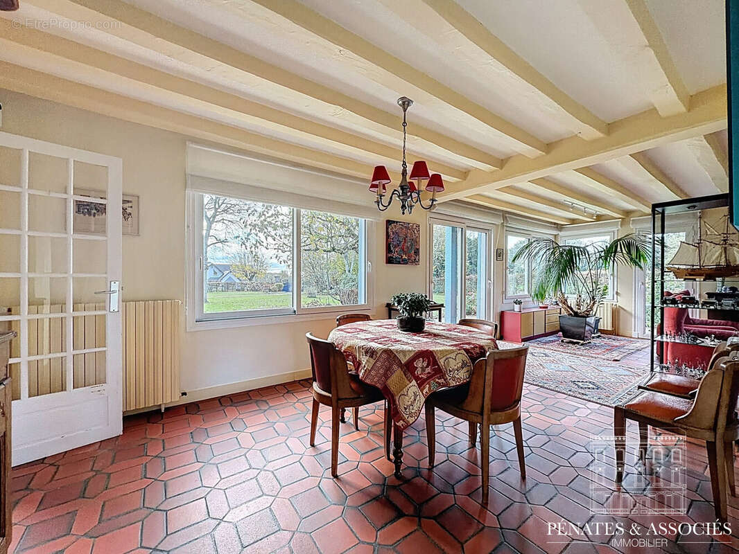 Maison à SAINT-JACQUES-SUR-DARNETAL