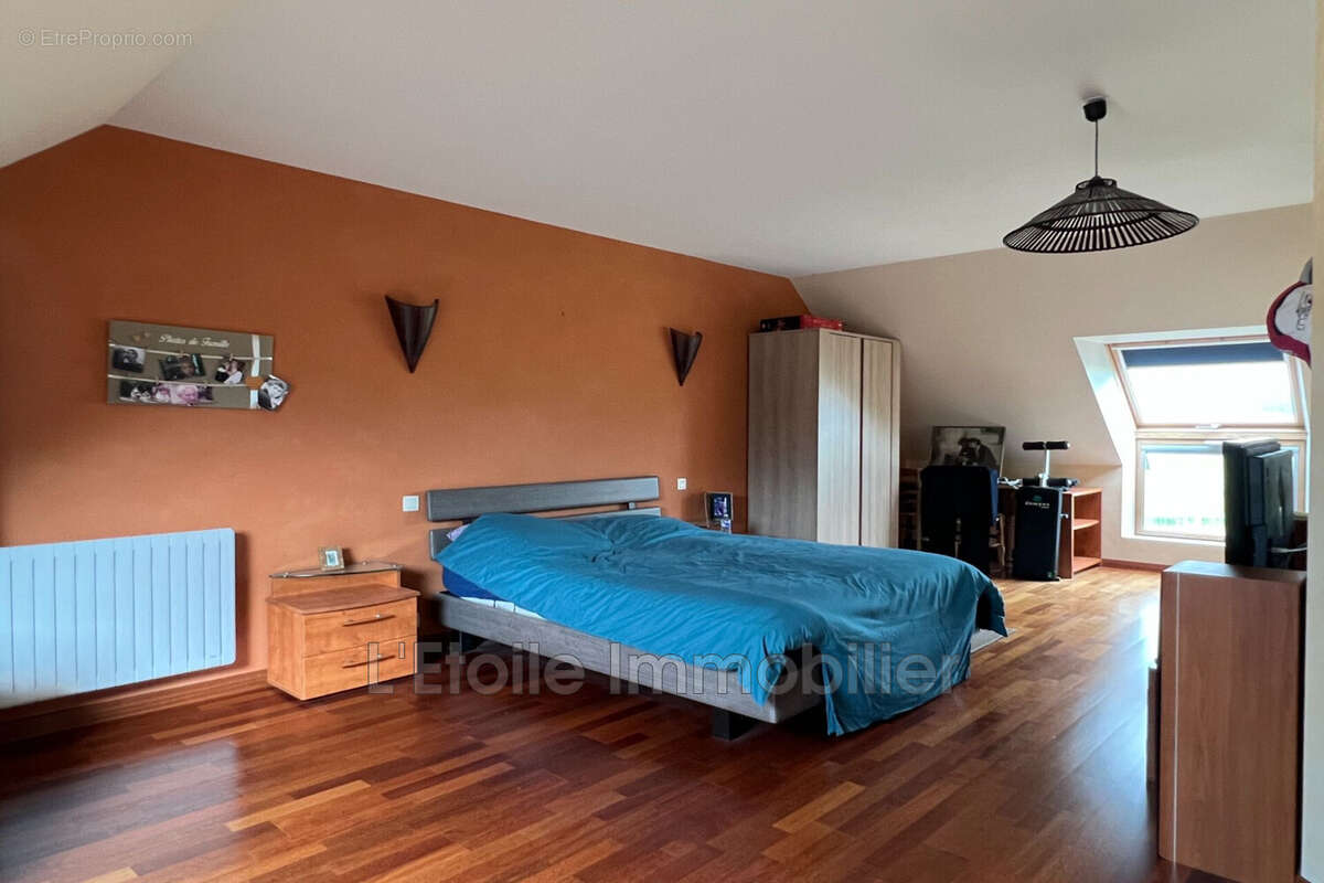 Maison 204 m² à Mortagne-Au-Perche  - photo 8