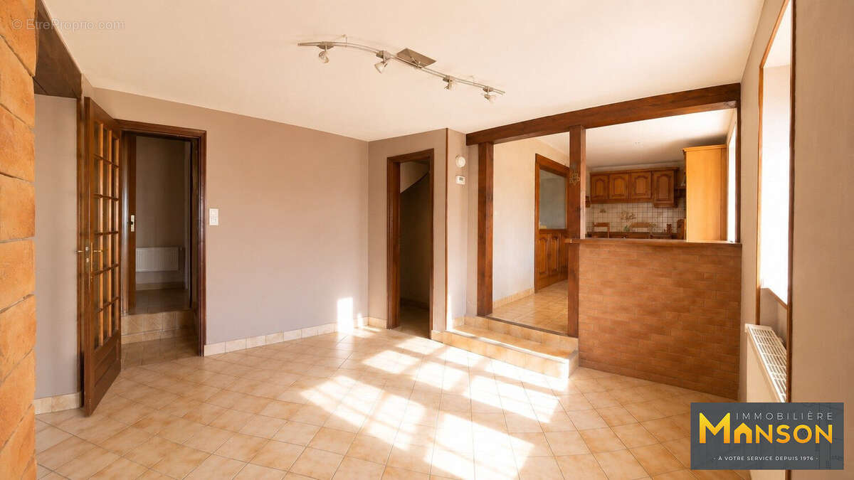 Maison 206 m² à Courbesseaux  - photo 6