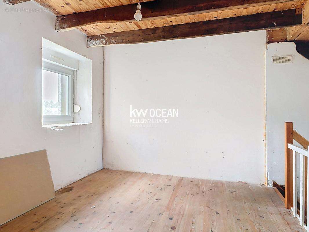 Maison à SAINT-RIVOAL