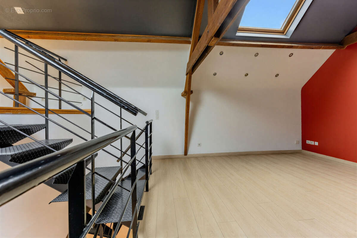 Appartement à GONDECOURT