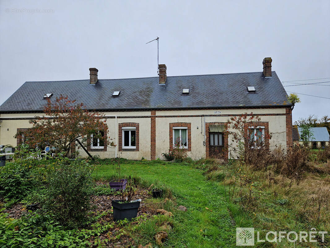 Maison à ECORCEI