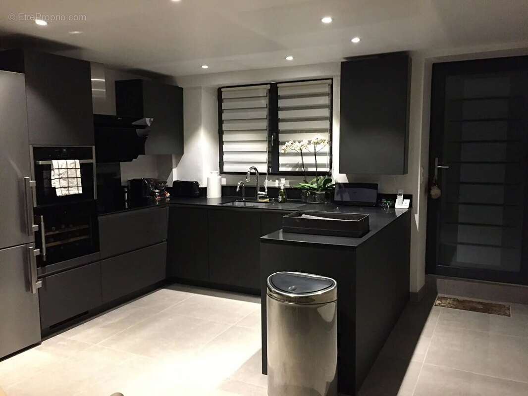 Maison à SAINT-NOM-LA-BRETECHE