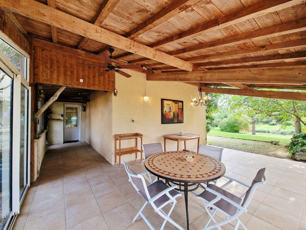 Maison girondine de caractère – 4 chambres sur un magnifique parc arboré, près de Saint-Émilion et Castillon-la-Bataille - photo 13