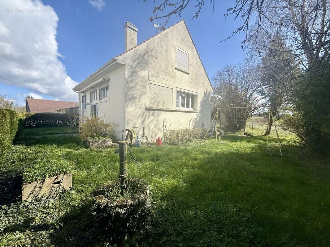 Maison à CUPERLY