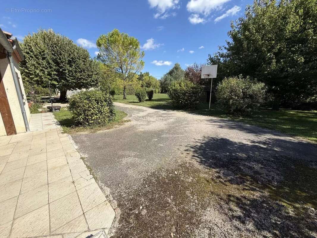 Maison à SAINTE-CROIX