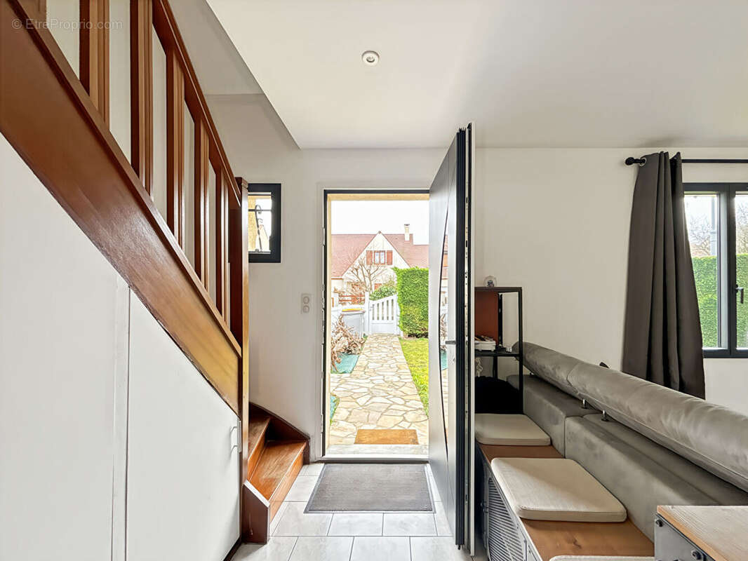Maison à VERNEUIL-SUR-SEINE