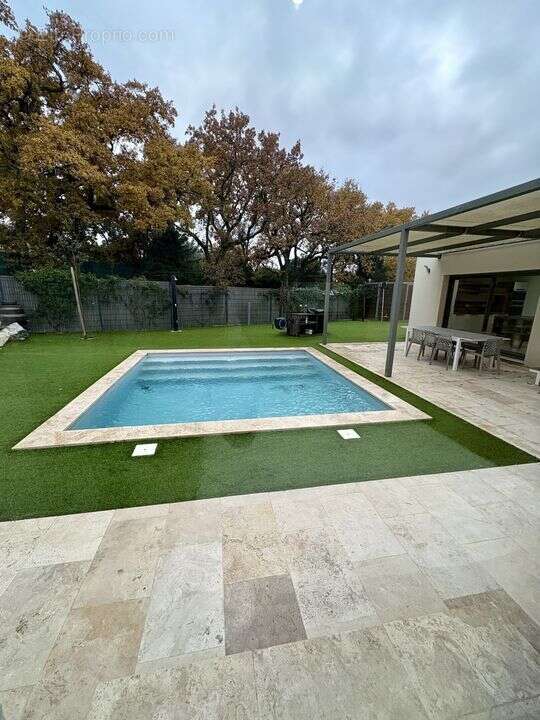 Maison à ROCHEFORT-DU-GARD