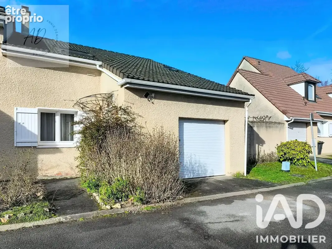 Photo 1 - Maison à THIAIS