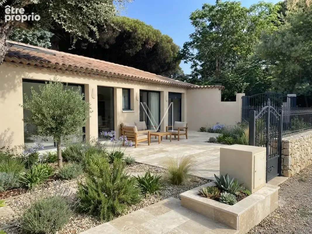 Petite maison de 88m2 a grimaud dans residence a pied de la plage - photo 7