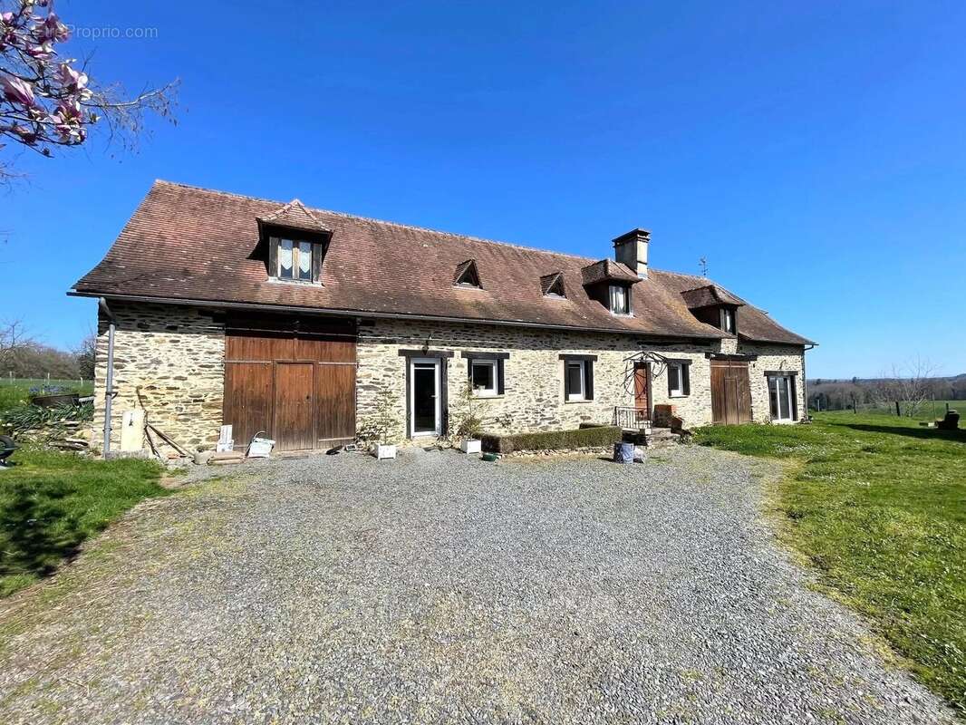 Maison à PAYZAC