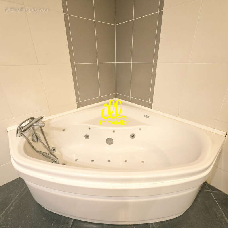 Maison 103 m² à Bogny-Sur-Meuse  - photo 4