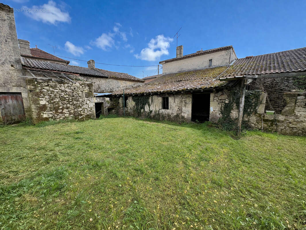 Maison à PREIGNAC