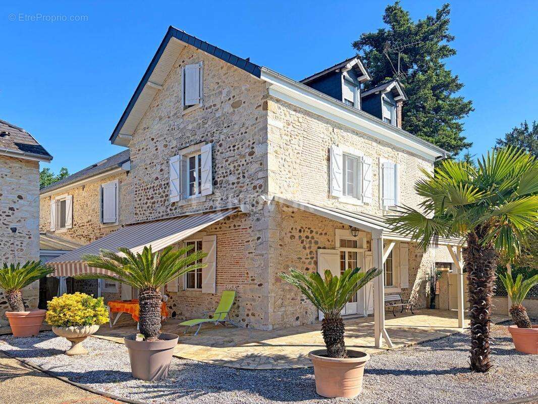 Maison à GAN