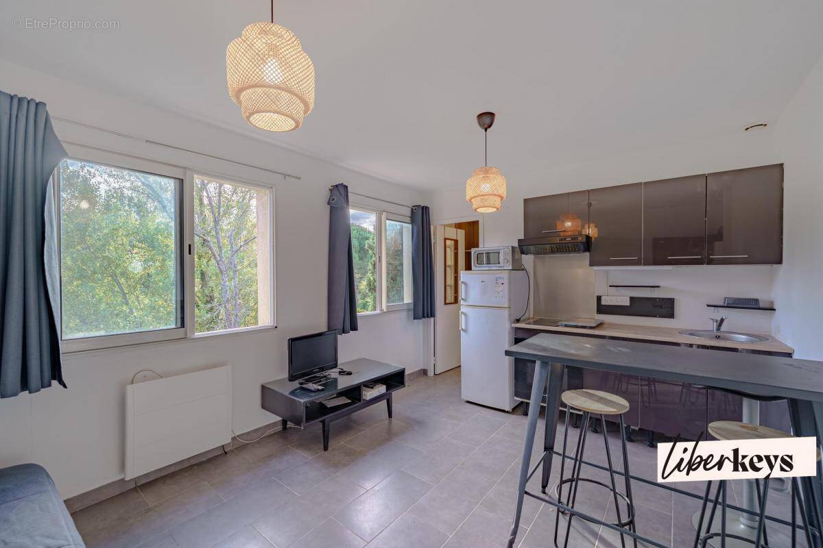 Appartement à MARSEILLE-11E