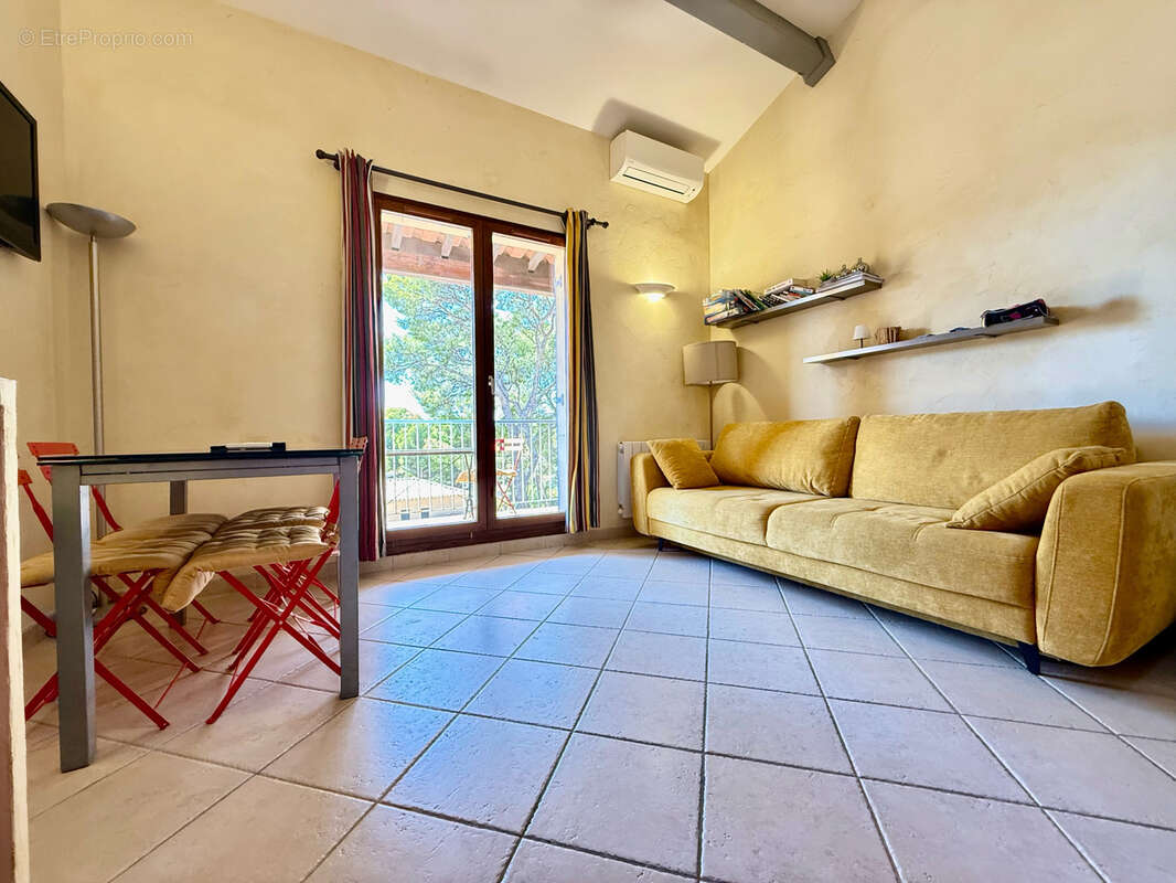 Appartement à SANARY-SUR-MER
