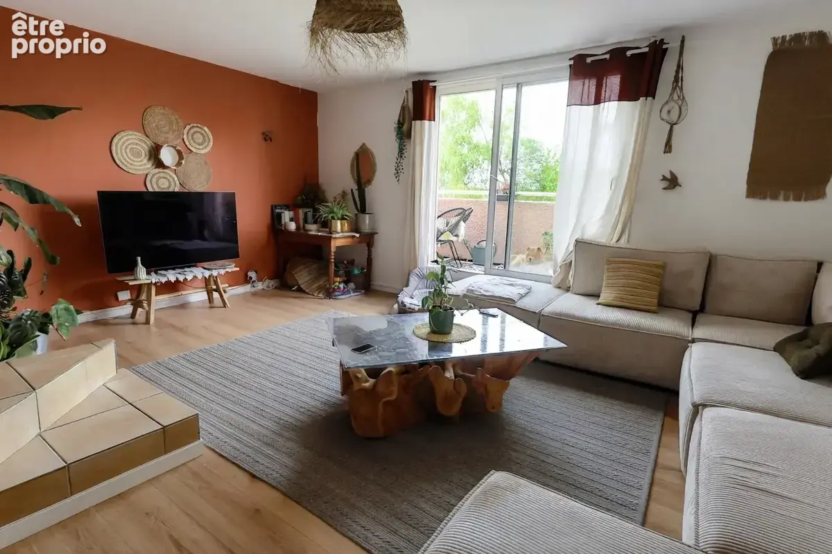 Photo Appartement à Savigny-Le-Temple au prix de 215 000€