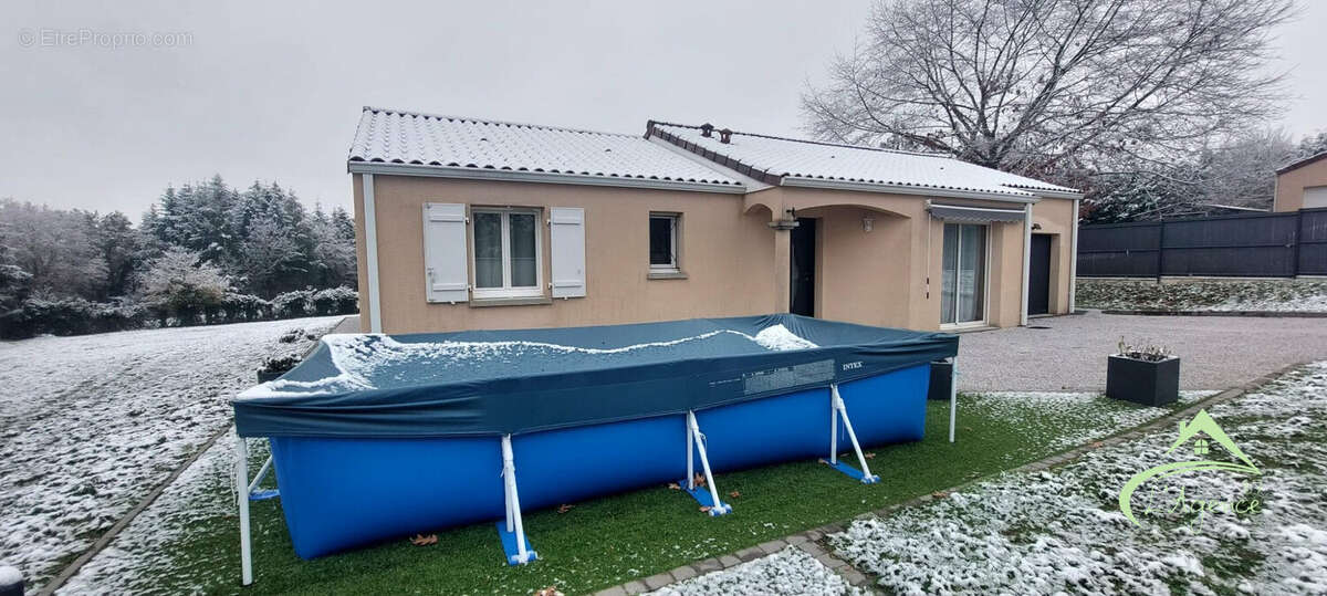 Maison à SAINT-JUNIEN
