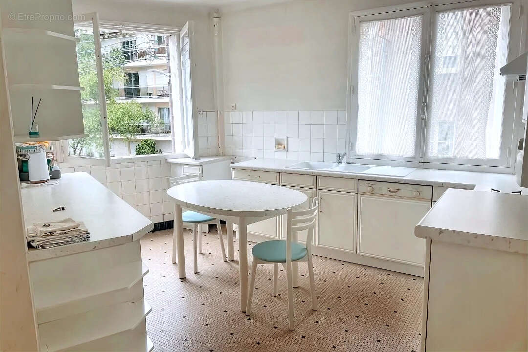 A vendre nantes saint-clement erdre appartement  type 3 lumineux et au calme - photo 2
